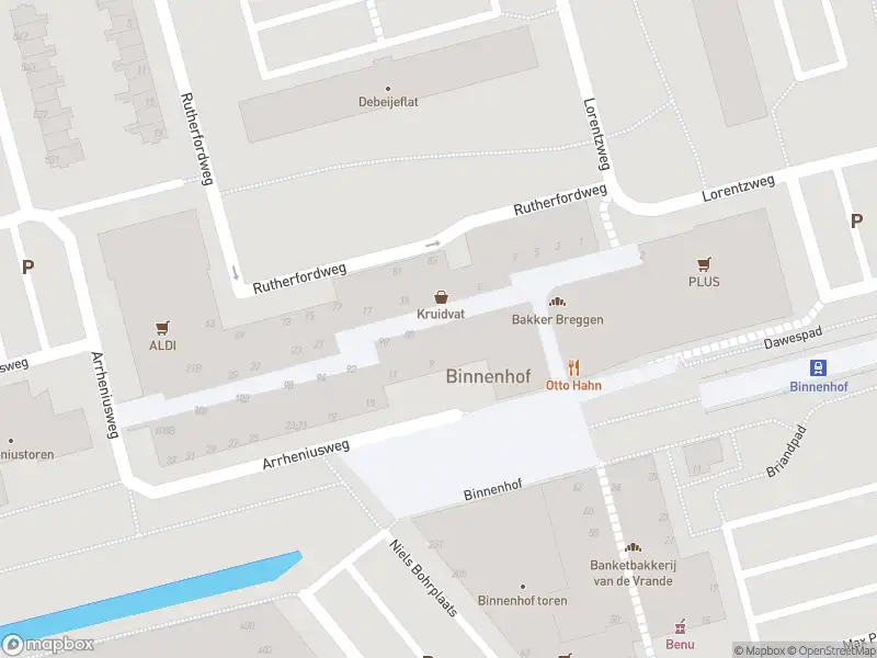 Ambulance met gepaste spoed naar de Binnenhof in Rotterdam