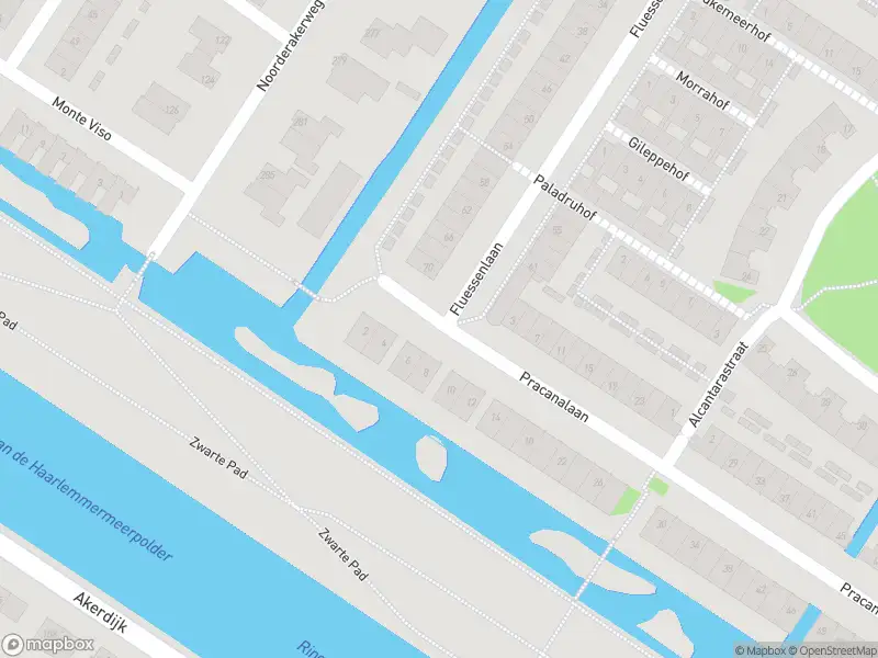 Ambulance met grote spoed naar de Pracanalaan in Amsterdam