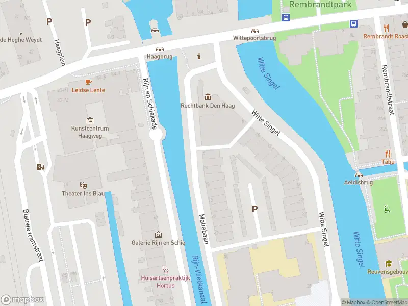 Ambulance met gepaste spoed naar de Maliebaan in Leiden