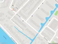 Ambulance met grote spoed naar de Meijelaan in Leiderdorp