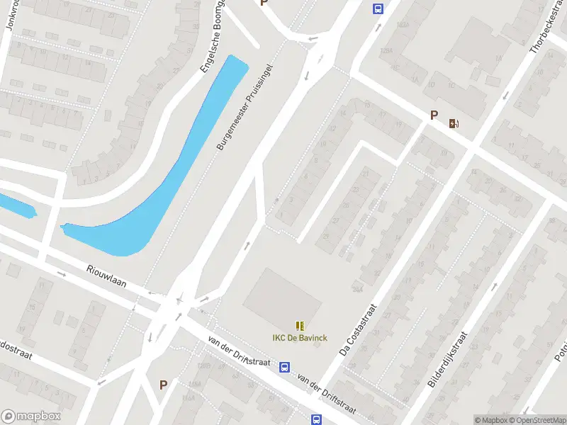 112 melding Ambulance met grote spoed naar de Dr. H. Bavinckplaats in Vlaardingen