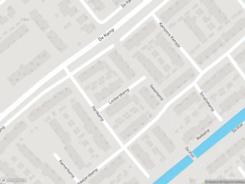 Ambulance met grote spoed naar de Lockerskamp in Velserbroek