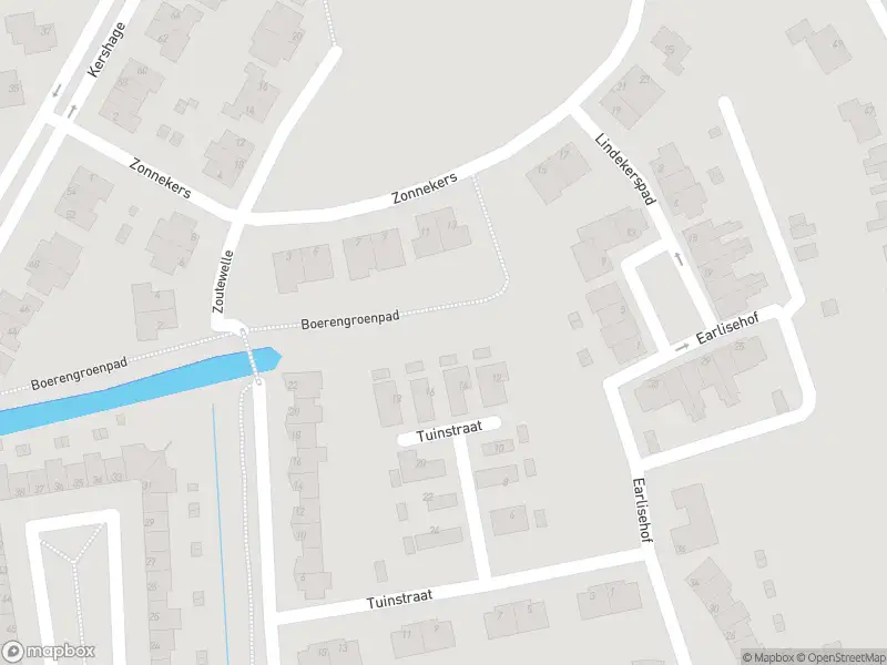 Ambulance met grote spoed naar de Noorderbaan in Vlissingen vanwege gebouwbrand