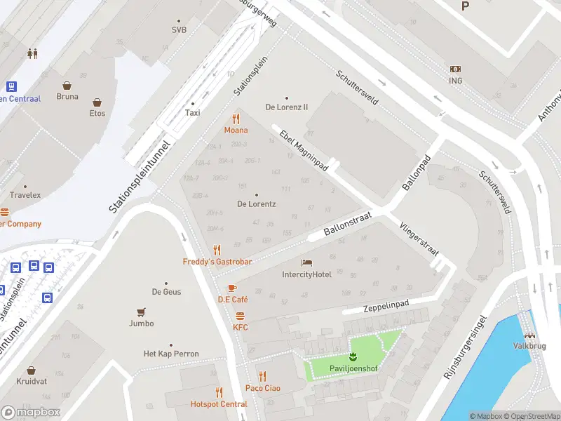 Ambulance met grote spoed naar de Ballonstraat in Leiden