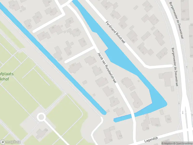 Ambulance met grote spoed naar de Jacob van Ruisdaelstraat in Ridderkerk