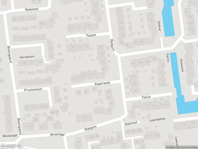 Ambulance met grote spoed naar de Koperwiek in Barendrecht