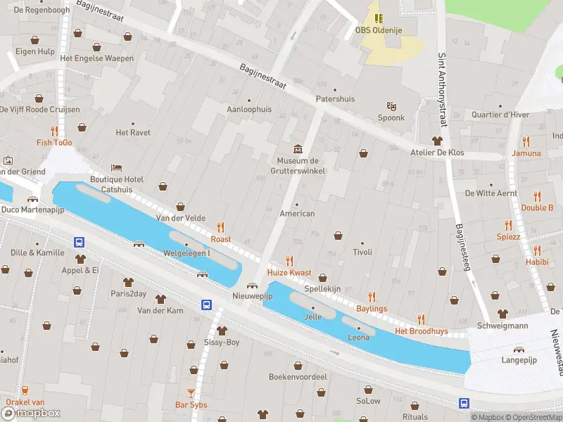 Brandweer met grote spoed naar de Nieuwesteeg in Leeuwarden vanwege gebouwbrand