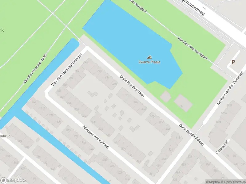 Ambulance met grote spoed naar de Oude Raadhuislaan in Rotterdam