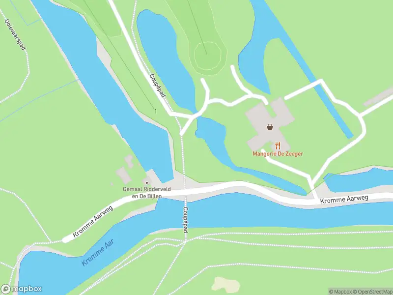 Brandweer met grote spoed naar de Kromme Aarweg in Alphen aan den Rijn vanwege personen te water