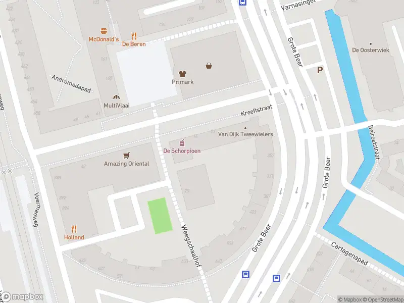 Ambulance met gepaste spoed naar de Grote Beer in Rotterdam