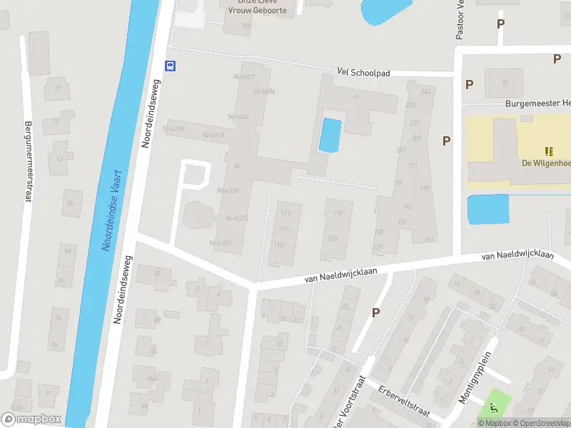 Ambulance met gepaste spoed naar de Van Naeldwijcklaan in Berkel en Rodenrijs