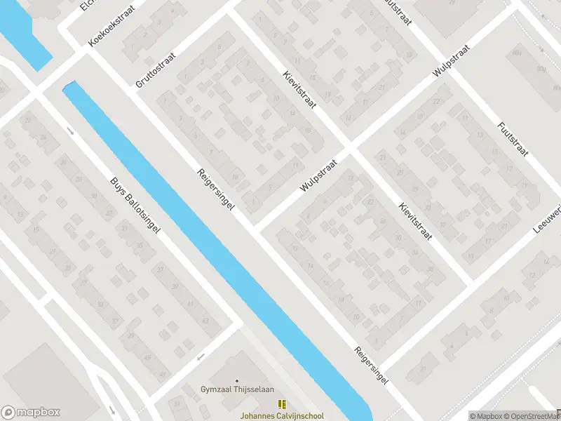 Ambulance met grote spoed naar de Wulpstraat in Krimpen aan den IJssel