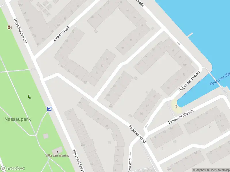 Ambulance met gepaste spoed naar de Brautigamstraat in Rotterdam