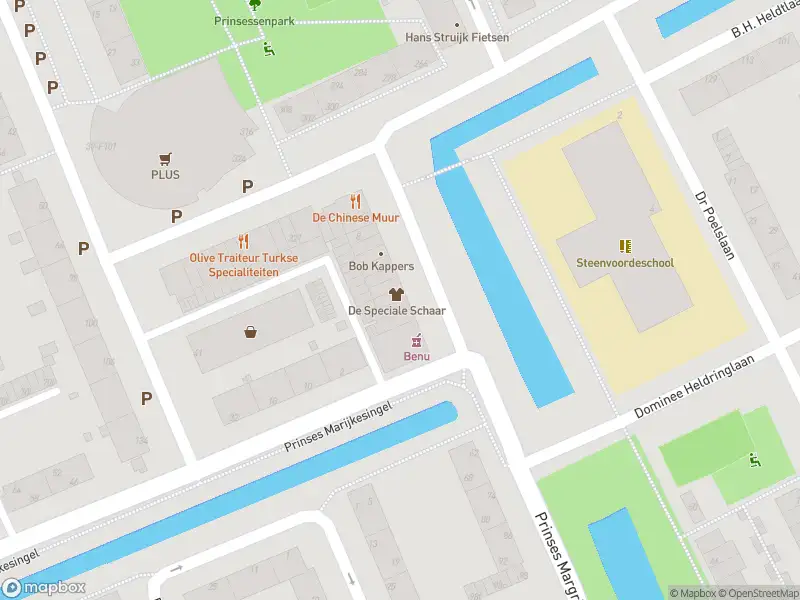Ambulance met grote spoed naar de Mr le Poolestraat in Rijswijk
