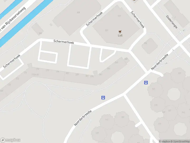 Ambulance met gepaste spoed naar de Schermerhoek in Capelle aan den IJssel