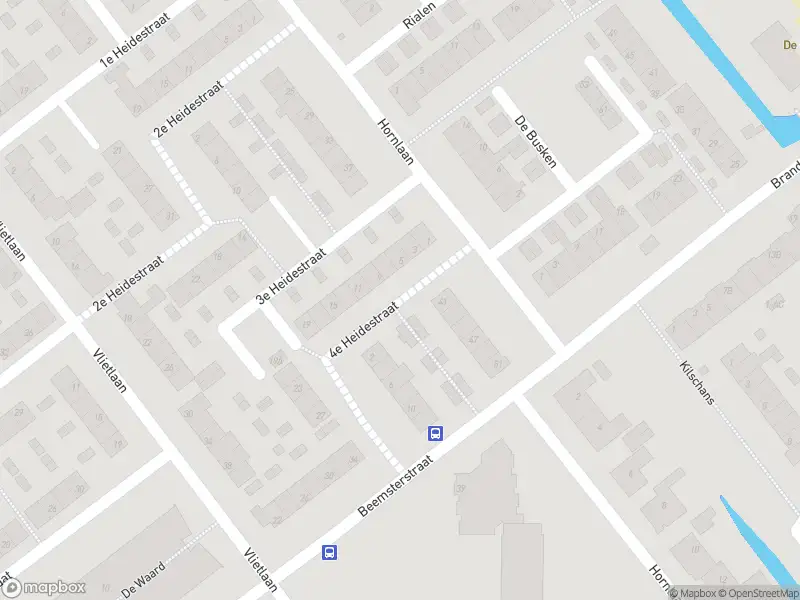 Brandweer met gepaste spoed naar de 4e Heidestraat in Assendelft vanwege stormschade
