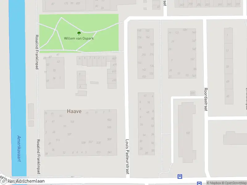 Ambulance met gepaste spoed naar de Boerhaavelaan in Haarlem