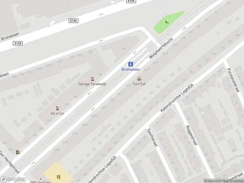 Ambulance met gepaste spoed naar de Wolphaertsbocht in Rotterdam