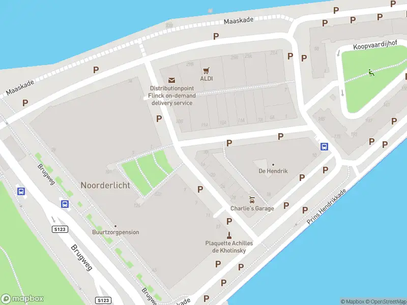 112 melding Ambulance met gepaste spoed naar de De Ruyterstraat in Rotterdam