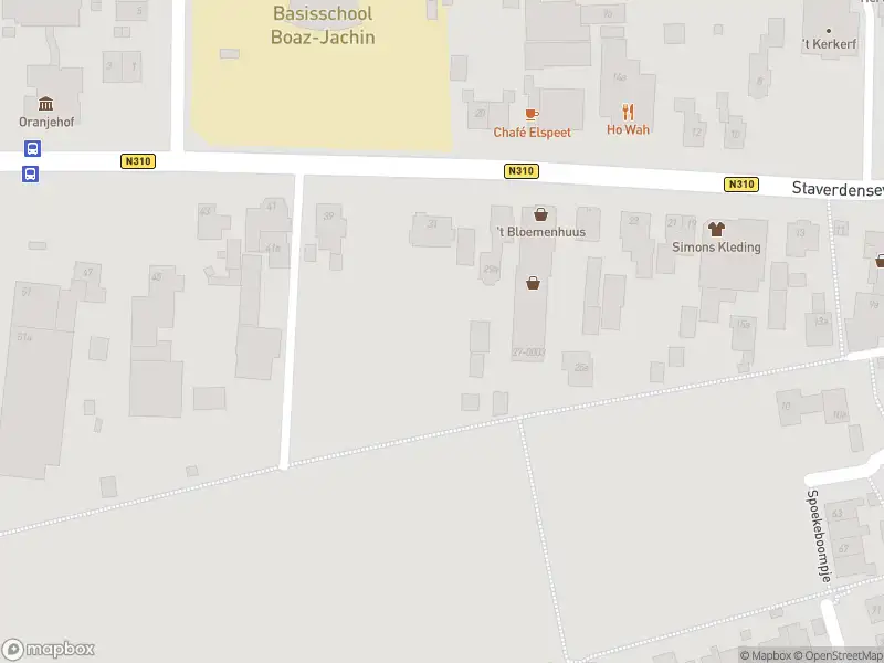 Brandweer met gepaste spoed naar de Ds. van Paddenburghweg in Elspeet vanwege stormschade