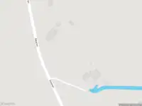 Politie met grote spoed naar de Gearen in Nij Beets vanwege voertuigen te water