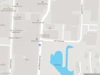 Ambulance met grote spoed naar de Jan Tomstraat in Lekkerkerk