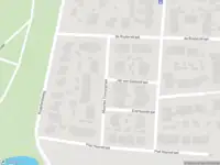 Brandweer met gepaste spoed naar de Maarten Trompstraat in Groesbeek vanwege een liftopsluiting