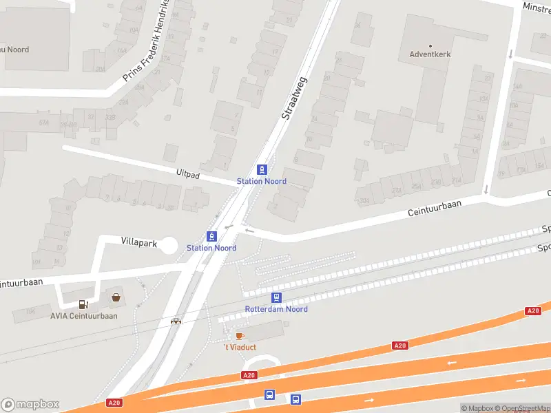 Ambulance met grote spoed naar de Straatweg in Rotterdam