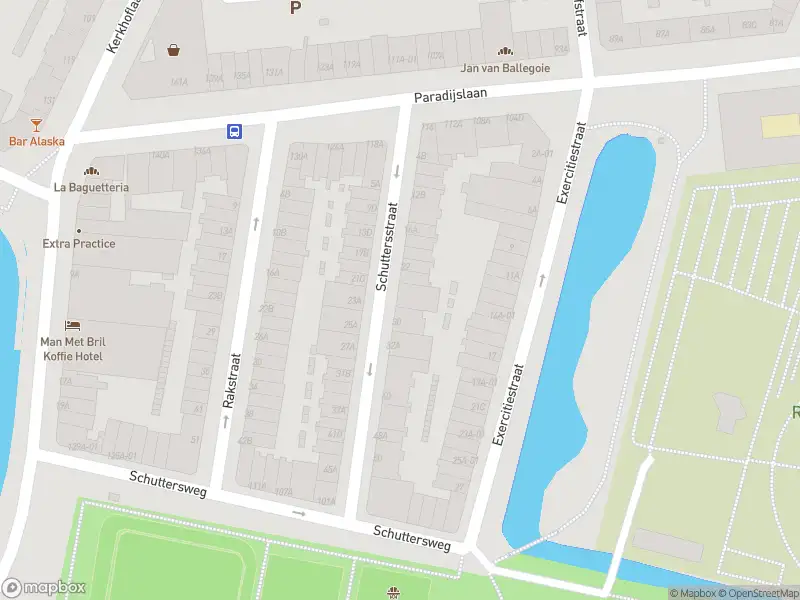 Ambulance met grote spoed naar de Schuttersstraat in Rotterdam