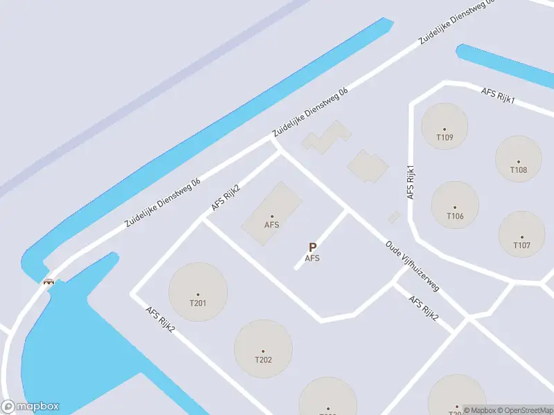 Brandweer met gepaste spoed naar de Oude Vijfhuizerweg in Schiphol