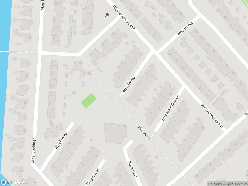 Ambulance met grote spoed naar de Woudmeer in Heerhugowaard