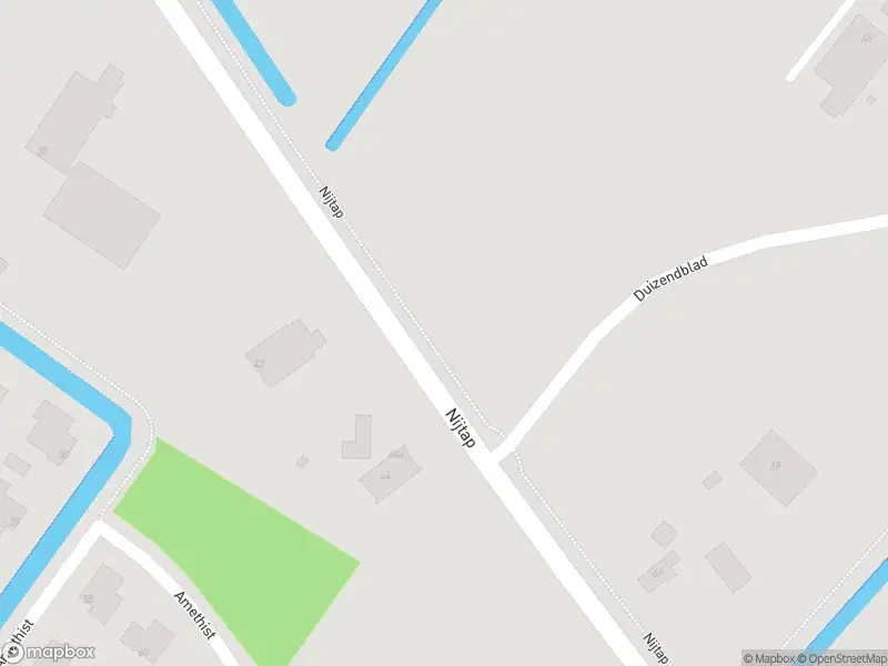 Brandweer en politie met grote spoed naar de Nijtap in Drachten vanwege middelgrote brand