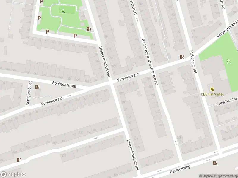 Ambulance met grote spoed naar de Diepenbrockstraat in Vlaardingen