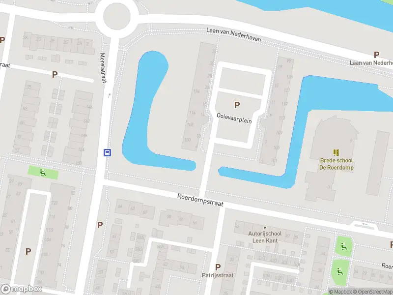 Ambulance met grote spoed naar de Ooievaarplein in Zwijndrecht