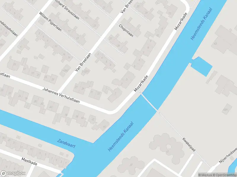 Ambulance met grote spoed naar de Mozartkade in Heemstede