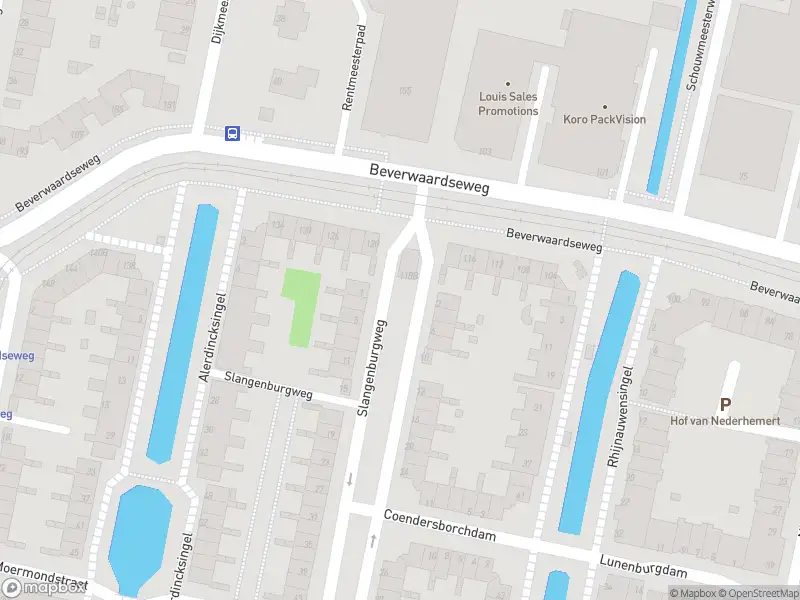 Ambulance met gepaste spoed naar de Slangenburgweg in Rotterdam