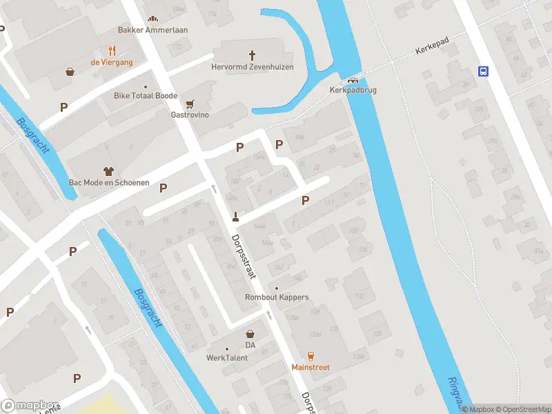 Ambulance met grote spoed naar de Raadhuishof in Zevenhuizen