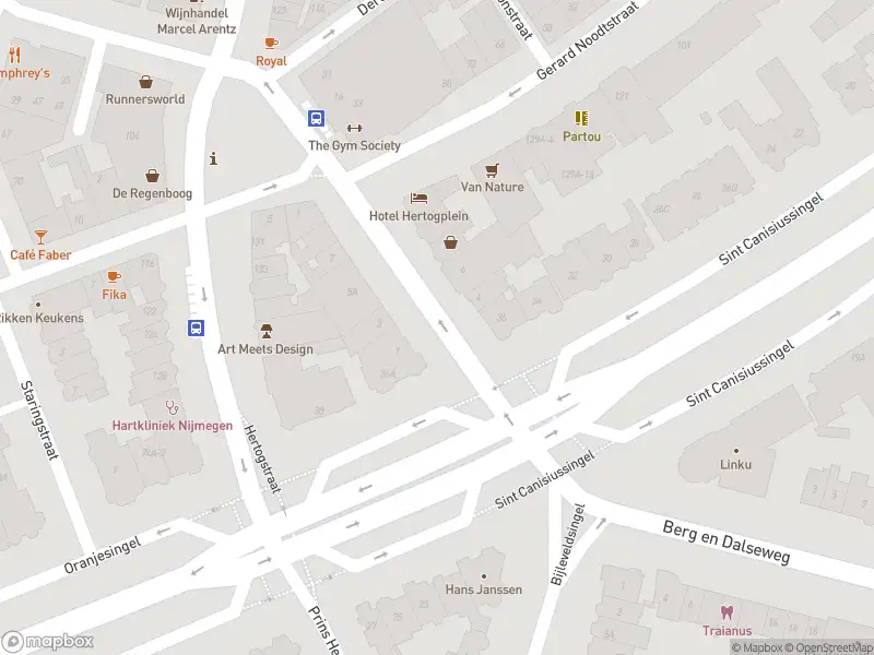 Brandweer met grote spoed naar de Van der Brugghenstraat in Nijmegen vanwege voertuigbrand