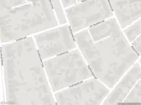 Brandweer met grote spoed naar de Mettebos in Brunssum vanwege voertuigbrand