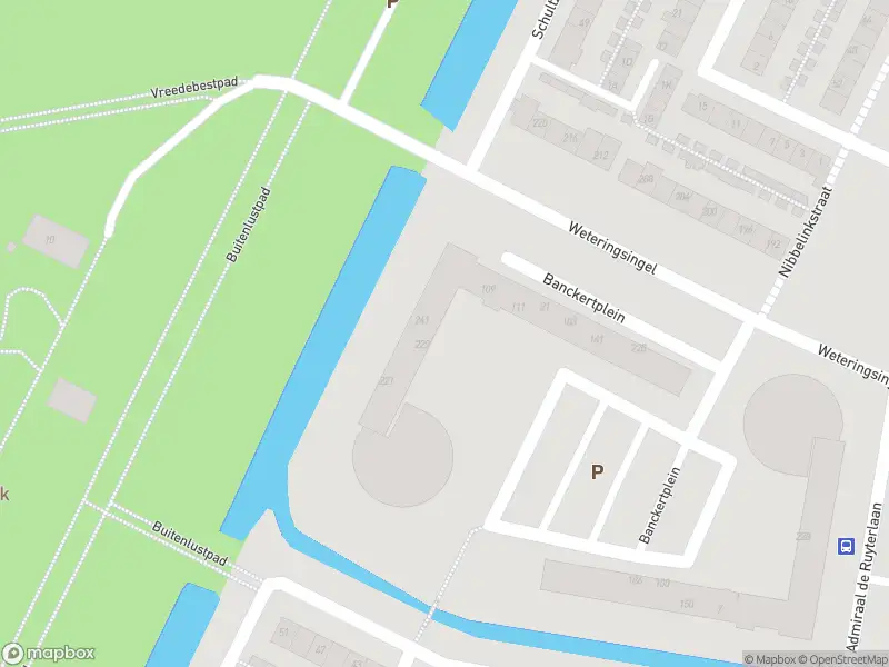 Ambulance met gepaste spoed naar de Banckertplein in Hendrik-Ido-Ambacht