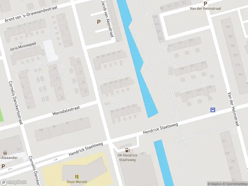 Ambulance met grote spoed naar de Jacob van Akenstraat in Rotterdam