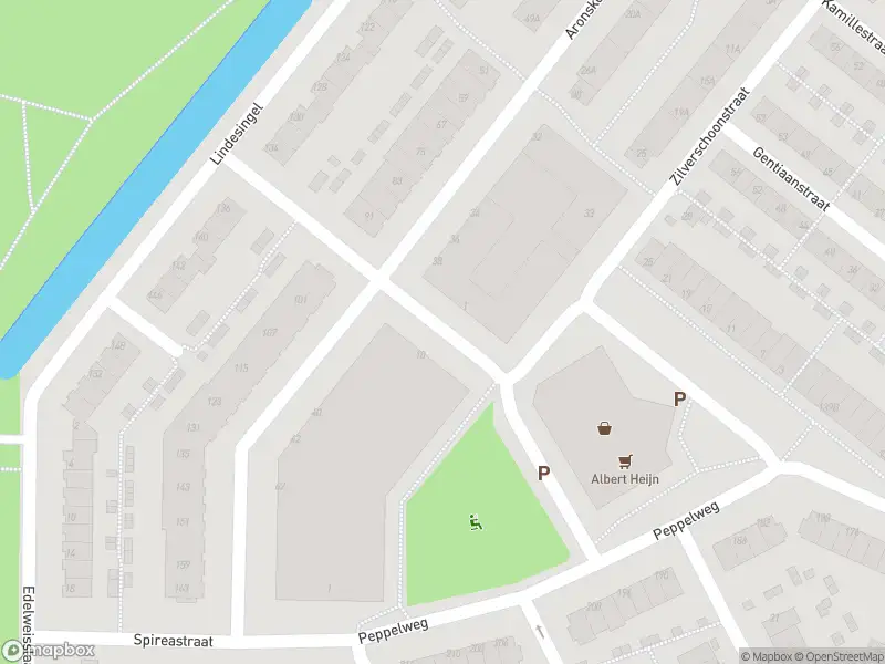 Ambulance met gepaste spoed naar de Cyclaamstraat in Rotterdam