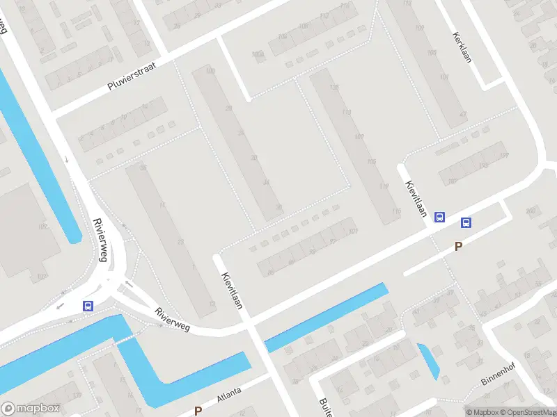 Ambulance met gepaste spoed naar de Pluvierstraat in Capelle aan den IJssel