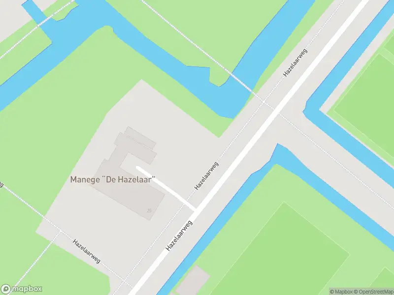 Ambulance met gepaste spoed naar de Hazelaarweg in Rotterdam