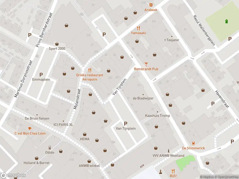 Ambulance met grote spoed naar de Van Tijnplein in Naaldwijk