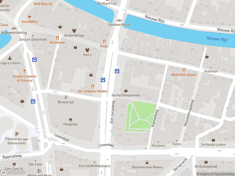 Ambulance met gepaste spoed naar de Sint Jorissteeg in Leiden