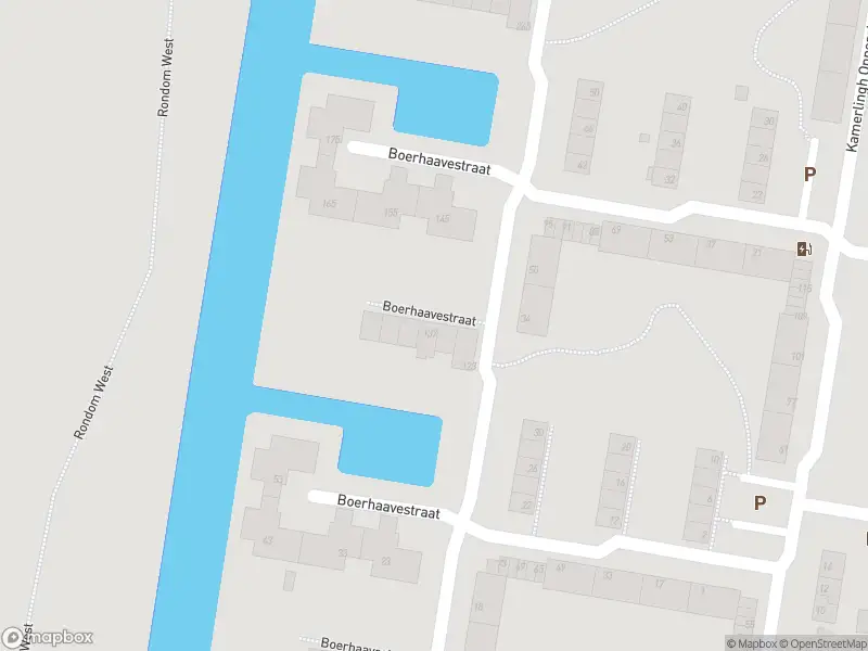 Ambulance met grote spoed naar de Boerhaavestraat in Vlaardingen