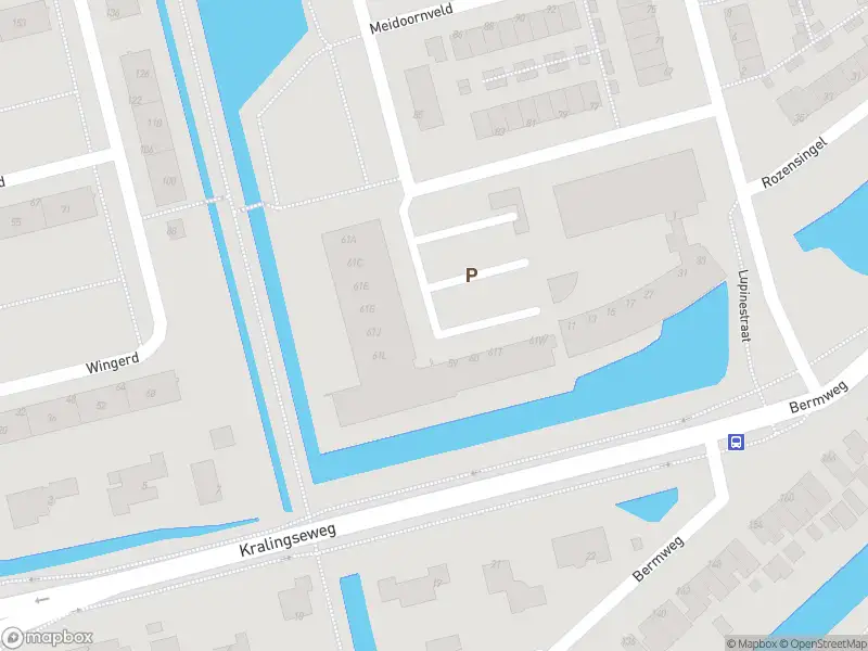 Ambulance met grote spoed naar de Meidoornveld in Capelle aan den IJssel