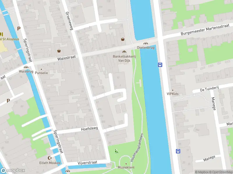Ambulance met grote spoed naar de Brugmanshof in Gouda
