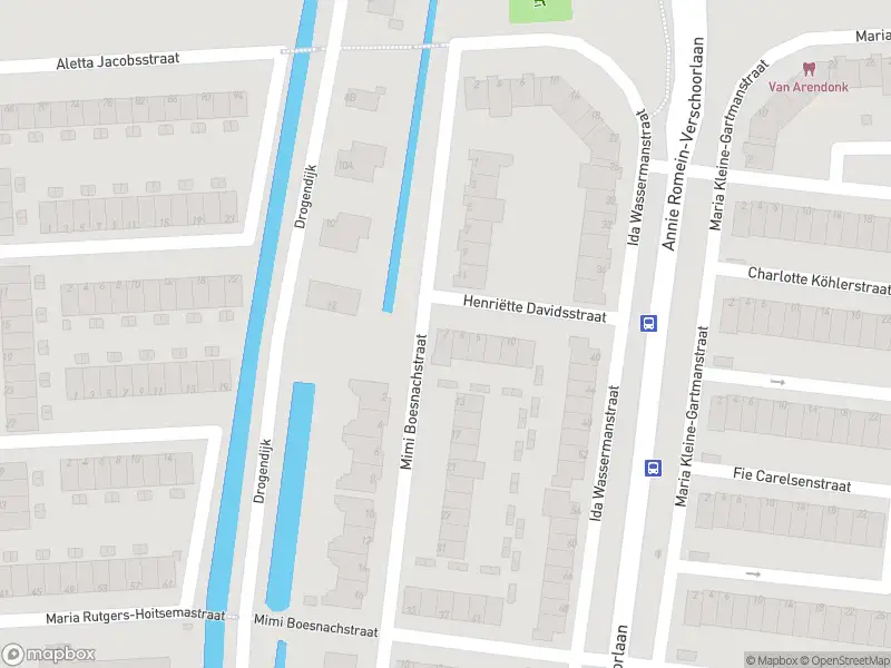 Ambulance met gepaste spoed naar de Henriëtte Davidsstraat in Spijkenisse